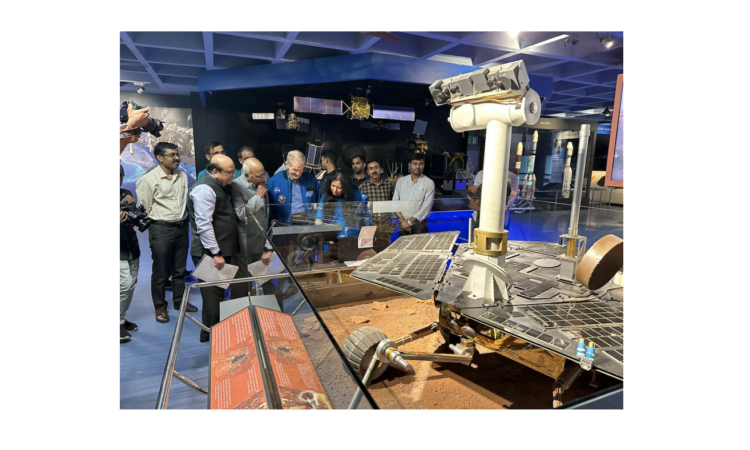 NASA Administrator Bill Nelson, ISRO Scientific Secretary Shantanu Bhatawdekar, Former Indian Astronaut Rakesh Sharma, VITM Director K.A. Sadhana looks at the full-scale model of NASA’s Mars Rover Opportunity replica at the Visvesvaraya Industrial & Technological Museum in Bengaluru on Wednesday, November 29, 2023.