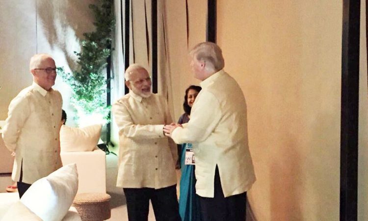 President Trump meets PM Modi in Manila. #USIndiaDosti on the sidelines of the #ASEAN Summit!